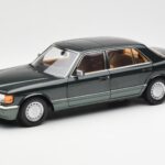Mercedes 560 SEL W126 Night Žalias Metalinis Dealer Edition Norev 1:18