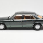 Mercedes 560 SEL W126 Night Žalias Metalinis Dealer Edition Norev 1:18 - image 4 of 8