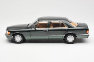 Mercedes 560 SEL W126 Night Žalias Metalinis Dealer Edition Norev 1:18 B66040626 Metalas - nuotrauka 4 iš 8