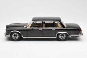 Mercedes 600 SWB W100 Juodas KK-Scale 1:18 180601 Metalas - nuotrauka 3 iš 6