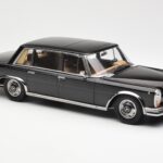 Mercedes 600 SWB W100 Juodas KK-Scale 1:18 - image 4 of 6