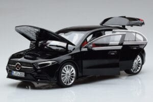 Mercedes A-Class W177 AMG Line Norev 1:18 183861 Metalas - nuotrauka 2 iš 7