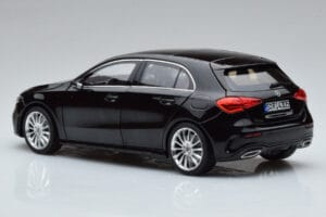 Mercedes A-Class W177 AMG Line Norev 1:18 183861 Metalas - nuotrauka 6 iš 7