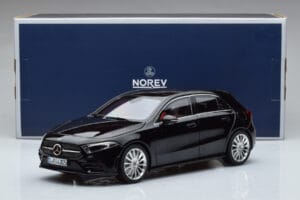 Mercedes A-Class W177 AMG Line Norev 1:18 183861 Metalas - nuotrauka 7 iš 7