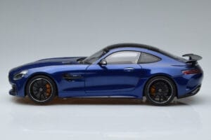 Mercedes AMG GT R C190 Spindinčiai Mėlynas AUTOart 1:18 76334 Metalas - nuotrauka 4 iš 7
