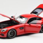 Mercedes AMG GT C190 Raudonas Norev 1:18 - image 2 of 8