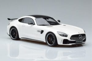 Mercedes AMG GT R Baltas GT Spirit 1:18 KJ021 Derva - nuotrauka 4 iš 6