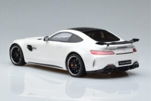 Mercedes AMG GT R Baltas GT Spirit 1:18 KJ021 Derva - nuotrauka 5 iš 6