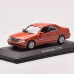 Mercedes C-Class W202 C220 Oranžinis Metalinis Dealer Edition Minichamps 1:43 - image 2 of 4