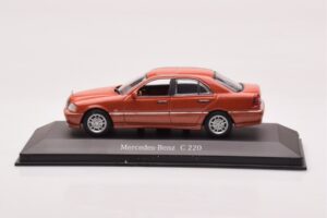 Mercedes C-Class W202 C220 Oranžinis Metalinis Dealer Edition Minichamps 1:43