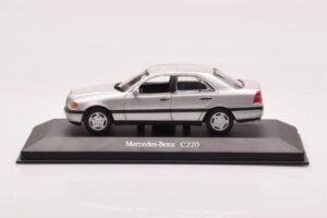 Mercedes C-Class W202 C220 Sidabrinis Minichamps 1:43