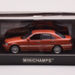 Mercedes C-Class W202 C240 Oranžinis Metalinis Minichamps 1:43 - image 4 of 4