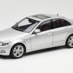 Mercedes C-Class W204 Avantgarde Sidabrinis AUTOart 1:18