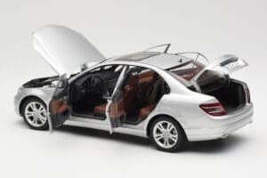 Mercedes C-Class W204 Avantgarde Sidabrinis AUTOart 1:18 B66962368 Metalas - nuotrauka 5 iš 8
