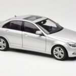 Mercedes C-Class W204 Avantgarde Sidabrinis AUTOart 1:18 - image 6 of 8