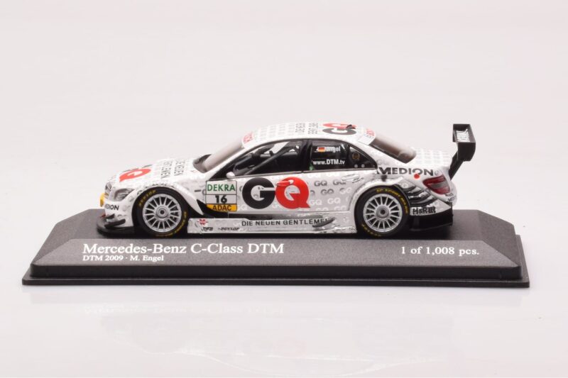 Mercedes C-Class W204 DTM GQ AMG Mercedes #16 Engels DTM 2009 Minichamps 1:43 400093816 Metalas