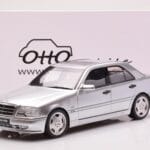 Mercedes C36 AMG W202 Sidabrinis Otto 1:18 - image 6 of 6
