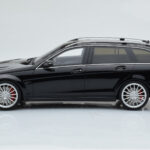 Mercedes C63 AMG S204 T-Model Juodas GT Spirit 1:18 - image 3 of 6