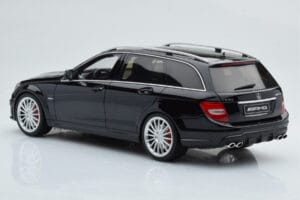 Mercedes C63 AMG S204 T-Model Juodas GT Spirit 1:18 GT760 Derva - nuotrauka 5 iš 6