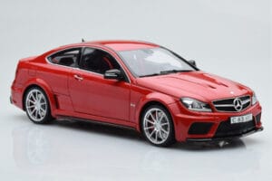 Mercedes C63 AMG W204 Black Series Raudonas GT Spirit 1:18 GT065 Derva - nuotrauka 4 iš 6