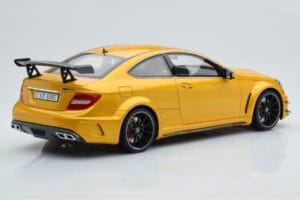 Mercedes C63 AMG W204 Black Series Auksinis GT Spirit 1:18 GT034 Derva - nuotrauka 2 iš 6