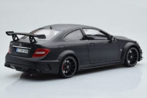 Mercedes C63 AMG W204 Black Series Matinis Juodas GT Spirit 1:18 GT843 Derva - nuotrauka 2 iš 6
