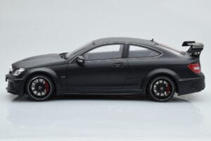Mercedes C63 AMG W204 Black Series Matinis Juodas GT Spirit 1:18 GT843 Derva - nuotrauka 3 iš 6