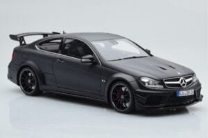 Mercedes C63 AMG W204 Black Series Matinis Juodas GT Spirit 1:18 GT843 Derva - nuotrauka 4 iš 6