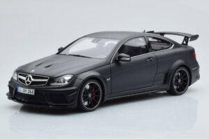 Mercedes C63 AMG W204 Black Series Matinis Juodas GT Spirit 1:18