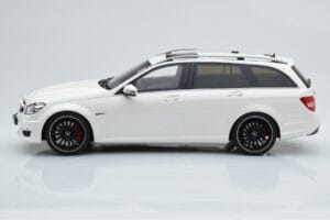 Mercedes C63 AMG S204 T-Model Baltas GT Spirit 1:18 GT147 Derva - nuotrauka 3 iš 8