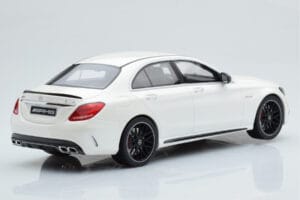 Mercedes C63S AMG W205 Baltas GT Spirit 1:18 B66960370 Derva - nuotrauka 2 iš 6
