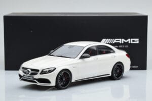 Mercedes C63S AMG W205 Baltas GT Spirit 1:18 B66960370 Derva - nuotrauka 6 iš 6
