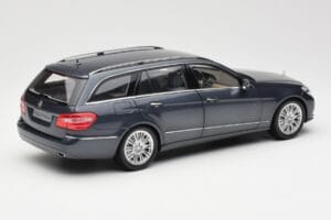 Mercedes E-Class S212 T-Model Tenorit Pilkas Metallic Minichamps 1:18 B66962447 Metalas - nuotrauka 3 iš 8
