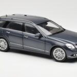 Mercedes E-Class S212 T-Model Tenorit Pilkas Metallic Minichamps 1:18 - image 6 of 8