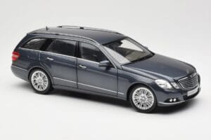 Mercedes E-Class S212 T-Model Tenorit Pilkas Metallic Minichamps 1:18 B66962447 Metalas - nuotrauka 6 iš 8