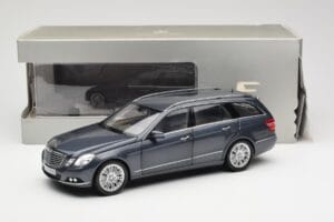 Mercedes E-Class S212 T-Model Tenorit Pilkas Metallic Minichamps 1:18 B66962447 Metalas - nuotrauka 8 iš 8