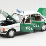 Mercedes E-Class W123 Polizei Norev 1:18 - image 2 of 8