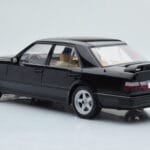 Mercedes E-Class W124 Tuning Juodas MCG 1:18 - image 5 of 6