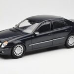 Mercedes E-Class W211 Mėlynas Metallic Kyosho 1:18