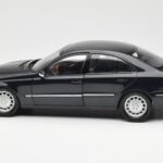 Mercedes E-Class W211 Mėlynas Metallic Kyosho 1:18 - image 4 of 8