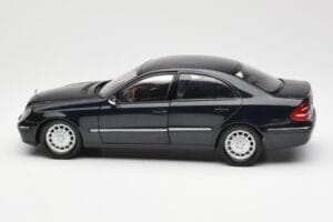 Mercedes E-Class W211 Mėlynas Metallic Kyosho 1:18 B66962147 Metalas - nuotrauka 4 iš 8