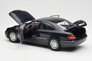 Mercedes E-Class W211 Mėlynas Metallic Kyosho 1:18 B66962147 Metalas - nuotrauka 5 iš 8