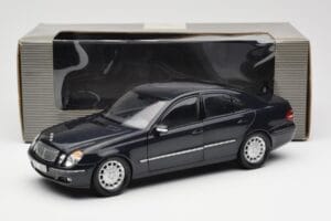 Mercedes E-Class W211 Mėlynas Metallic Kyosho 1:18 B66962147 Metalas - nuotrauka 8 iš 8