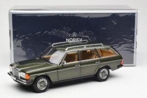 Mercedes 230T W123 T-Model Žalias Metalinis Norev 1:18 183730 Metalas - nuotrauka 8 iš 8