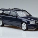 Mercedes E36 AMG S124 Mėlynas Otto 1:18 OT753 Derva - image 4 of 6