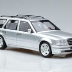 Mercedes E36 AMG S124 Sidabrinis Otto 1:18 OT889 Derva - image 4 of 6
