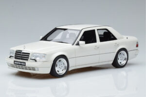 Mercedes E60 AMG W124 Baltas Otto 1:18