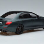 Mercedes E63 AMG Brabus 800 W213 Žalias GT Spirit 1:18 - image 2 of 6