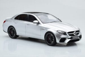 Mercedes AMG E63 S W213 Sidabrinis GT Spirit 1:18 GT230 Derva - nuotrauka 4 iš 6