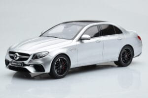 Mercedes AMG E63 S W213 Sidabrinis GT Spirit 1:18